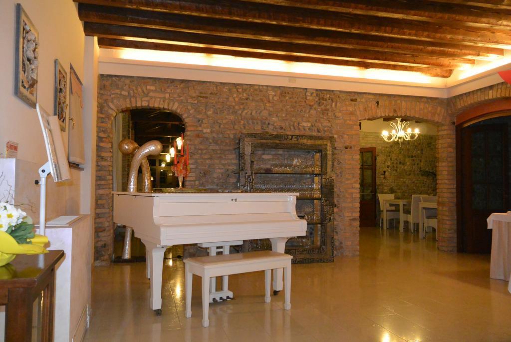 Hotel & Wellness Antico Borgo Torricella San Vito al Tagliamento Buitenkant foto